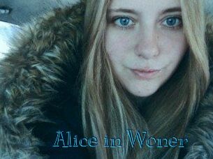 Alice_in_Woner