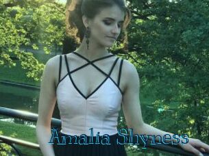 Amalia_Shyness