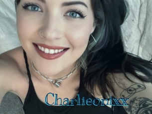 Charlieonixx