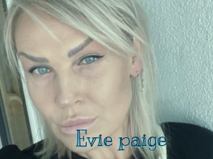 Evie_paige