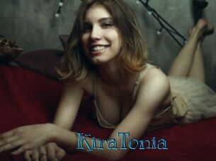 KiraTonia