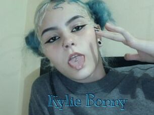 Kylie_Bonny