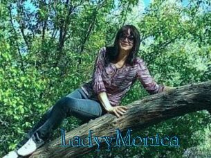 LadyyMonica