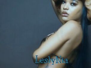 LeslyNia
