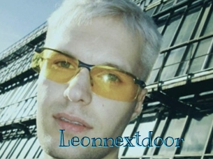 Leonnextdoor