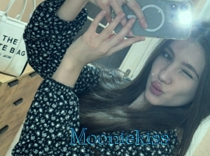 Mooniekiss