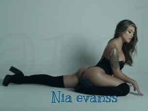 Nia_evanss