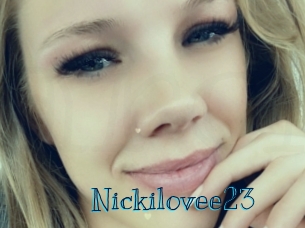 Nickilovee23