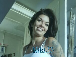 Niki23