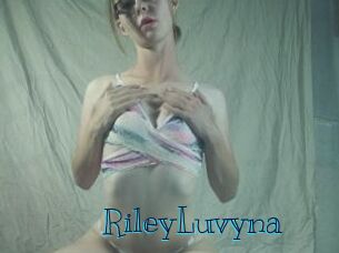 RileyLuvyna