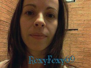 RoxyFoxy_69