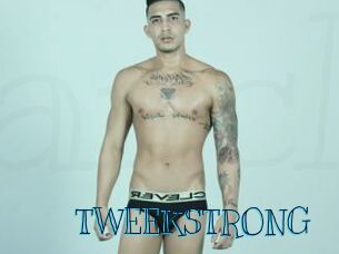 TWEEKSTRONG