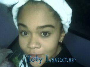 Toty_Lamour
